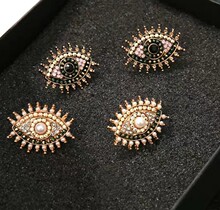 天使之眼耳环复古网红耳坠耳饰女韩国个性2020新款潮法式恶魔耳钉