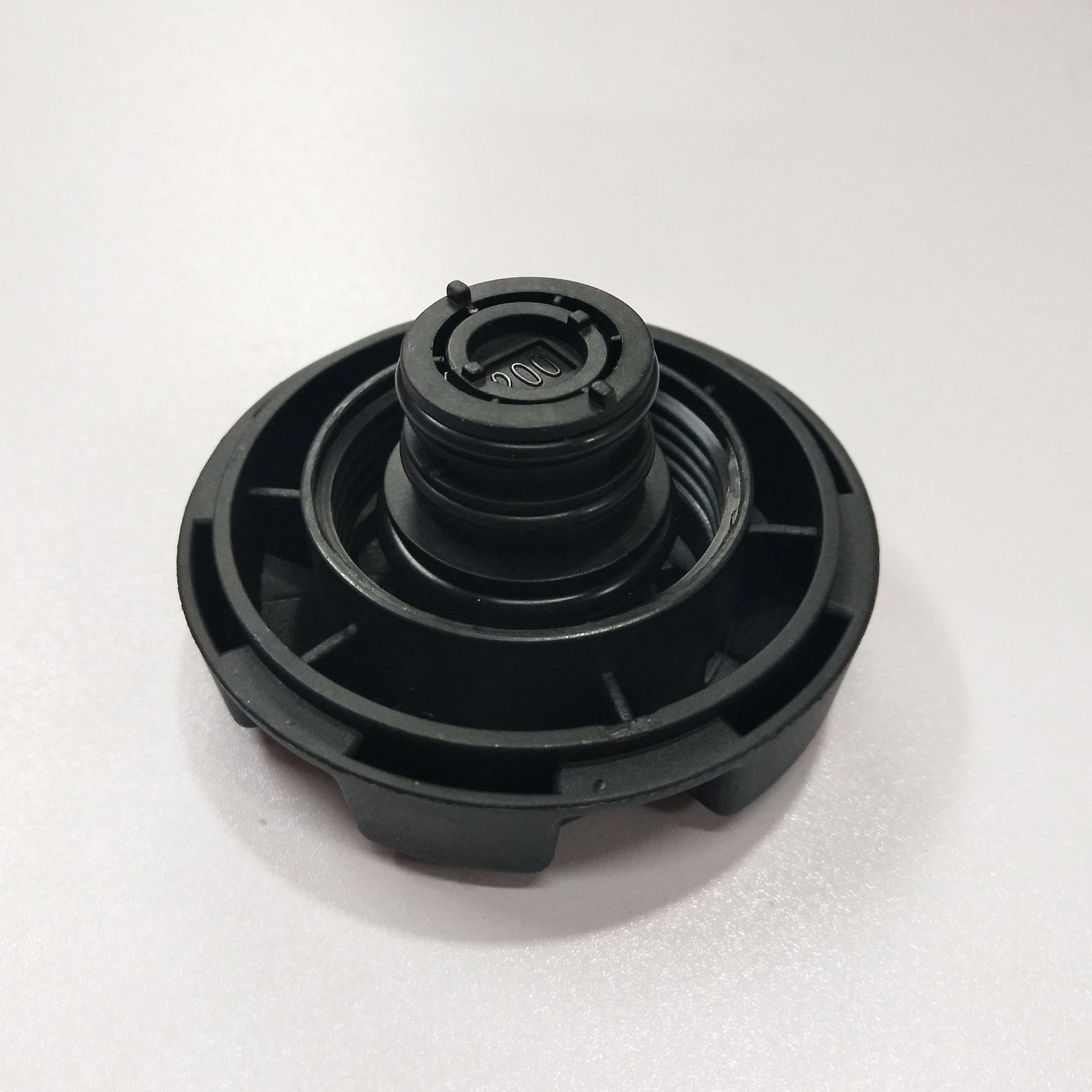 适用于宝马 散热器冷却液膨胀油箱盖 17137516004