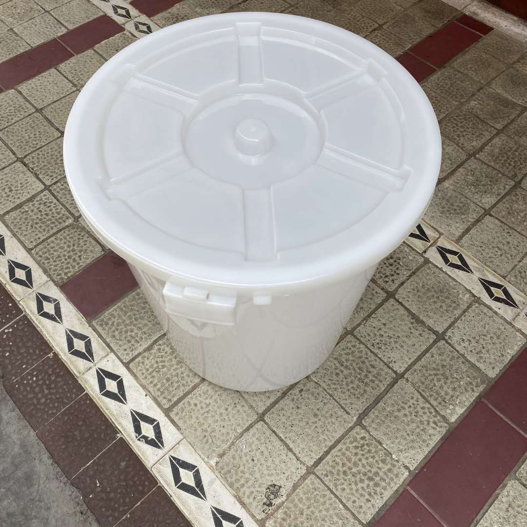 厂家塑料大白桶 大容量酒店垃圾桶 清洁带盖圆桶 300升白色储水桶