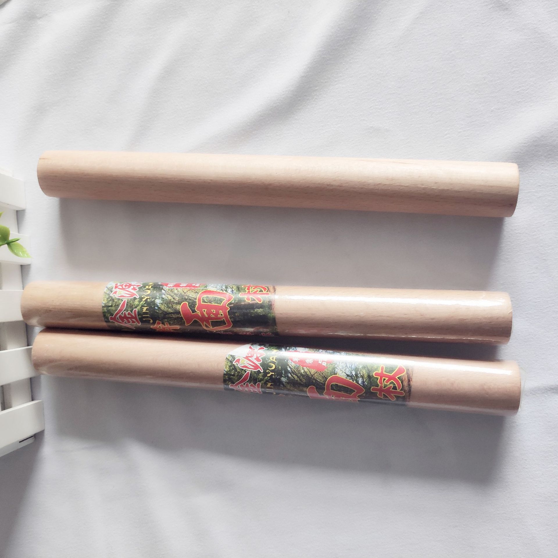 出现不同程度的细微色差,均属于正常情况,实际颜色请以收到实物为准