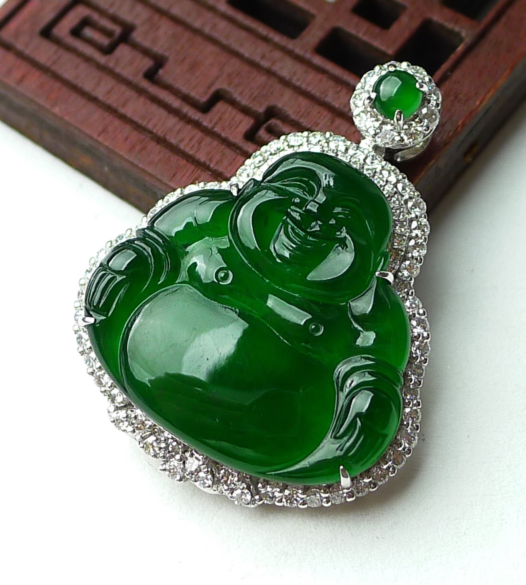 翡翠a货 18k豪华镶嵌满绿佛公挂件玉 满阳绿笑佛吊坠玉 厂家批发