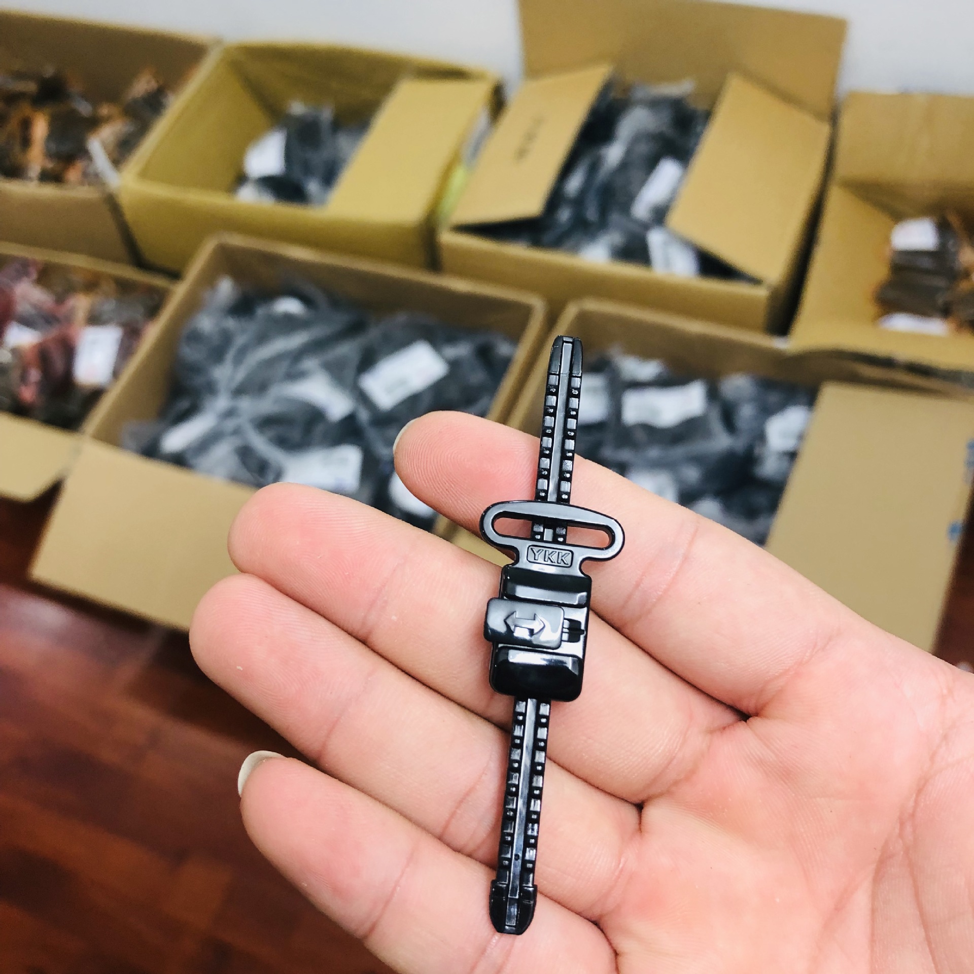 ykk调节扣塑料 水手服jk制服百褶裙调节扣 帽扣黑色8cm现货