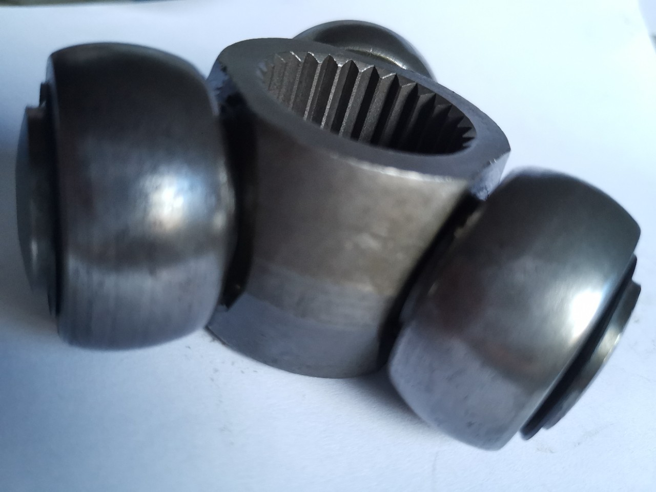 厂家大量供应hiace26齿三球销万向节