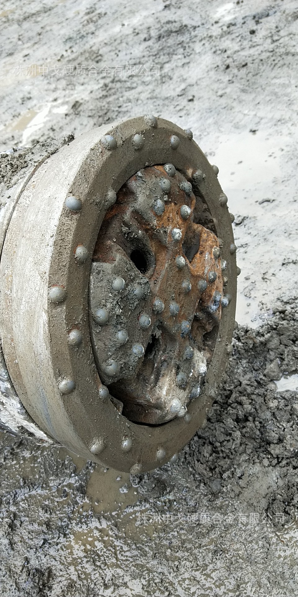 桩基隧道水坝快速钻进成孔注浆用大孔径610跟管环形扩孔潜孔钻头