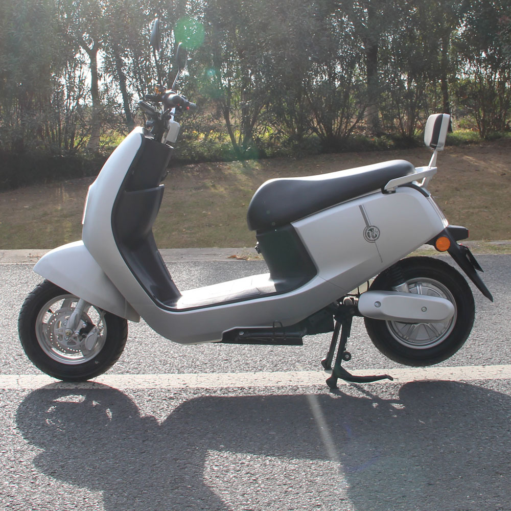 出口电动摩托车小龟王60v电瓶车小精灵电动车厂家直销