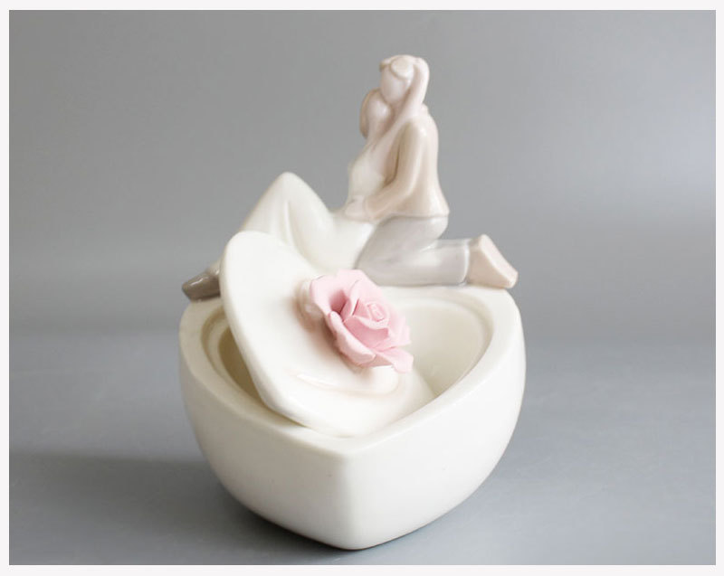 欧式风陶瓷情侣首饰盒 简约时尚手工捏花结婚用品情人节送礼定制