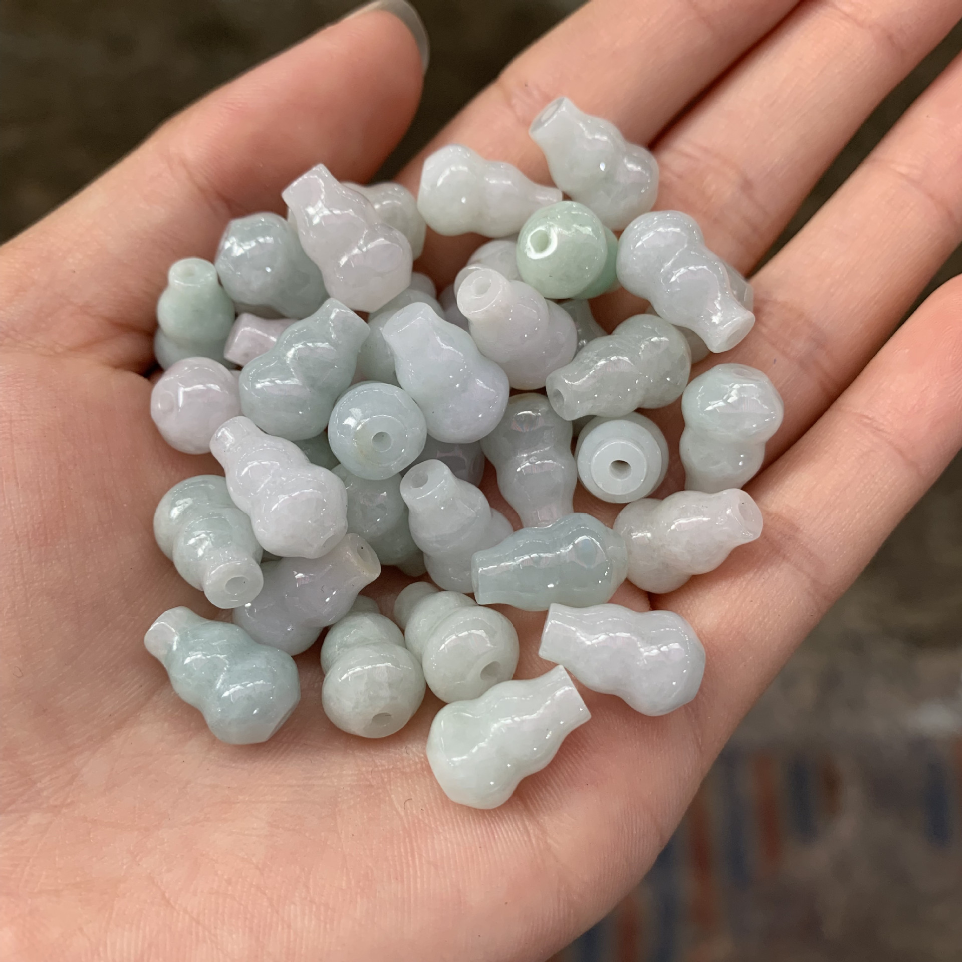 批发缅甸翡翠 直孔葫芦小散件 冰糯种翠玉通孔葫芦玉石挂件-阿里巴巴