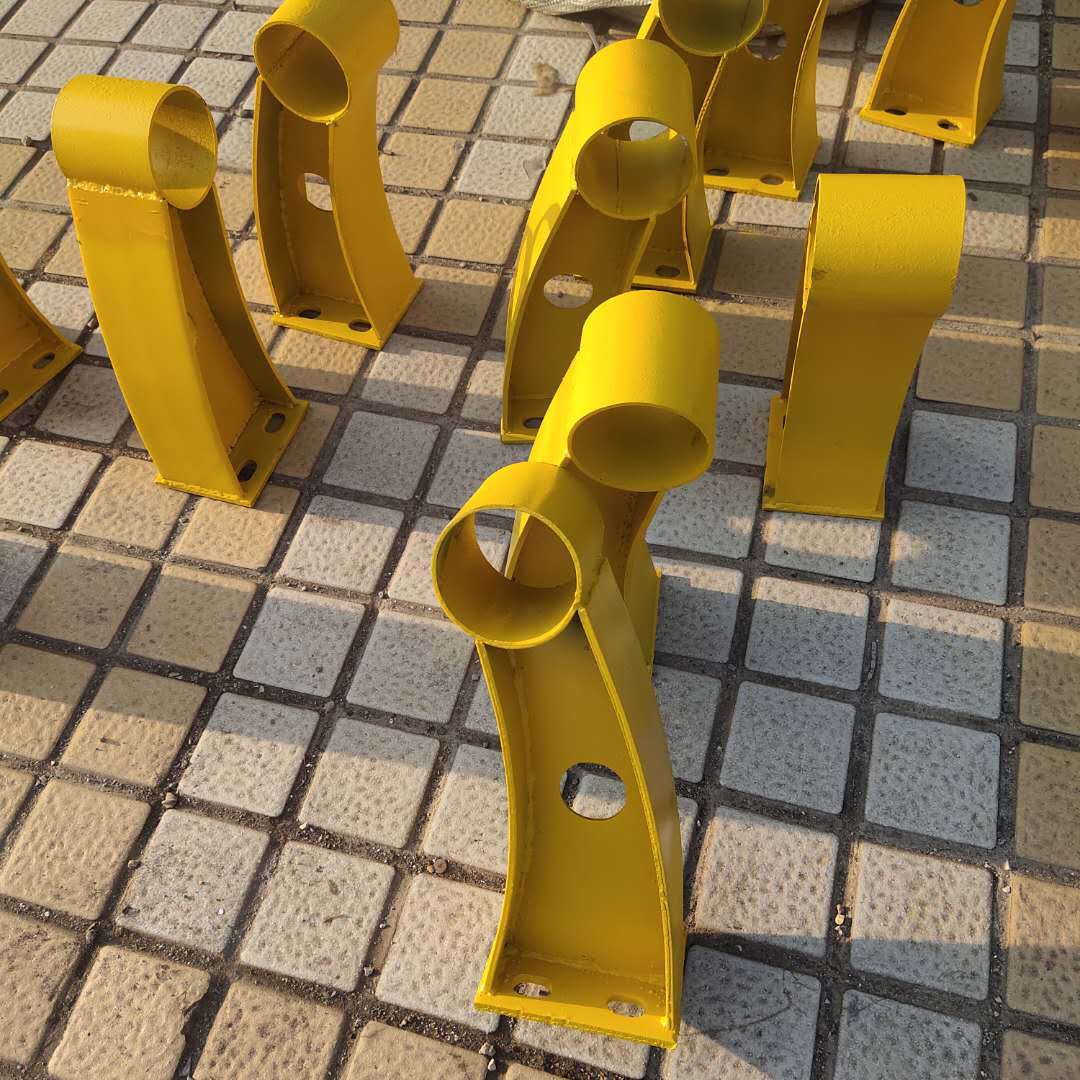 公路桥梁铸铁防撞牛角护栏支架厂家不锈钢高速交通护栏观景支架