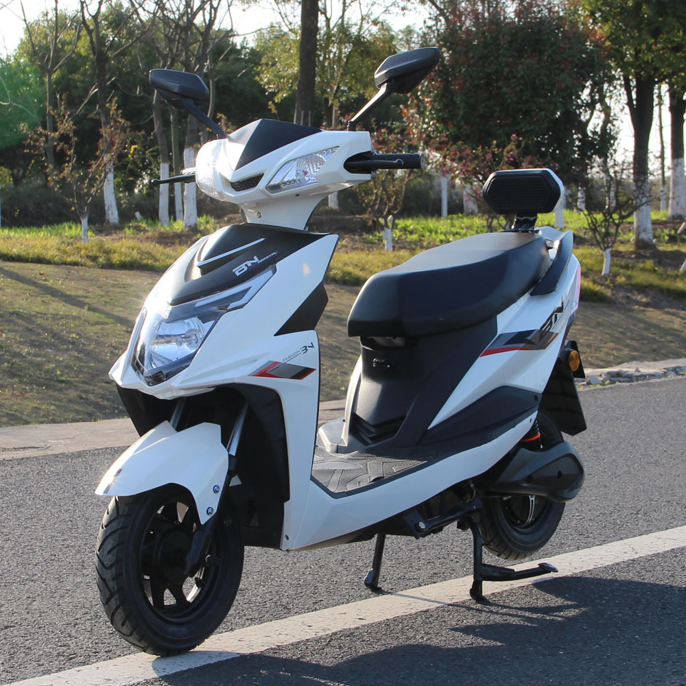 出口新战神电动摩托车 尚领电动车成人电动车厂家批发