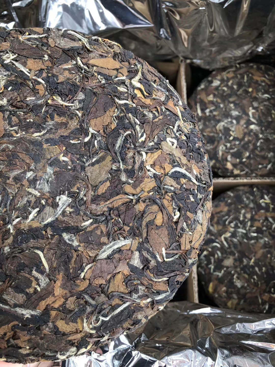 2014福鼎寿眉白茶 350g高山日晒药香老白茶茶饼 茶叶厂家批发oem