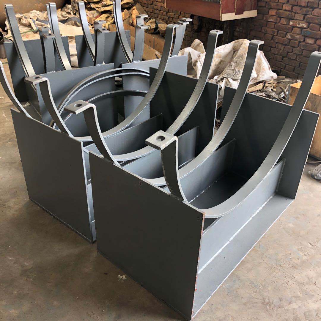 卡箍型导向管托齐鑫管道生产 滑动管托固定管托 管托支架一年质保