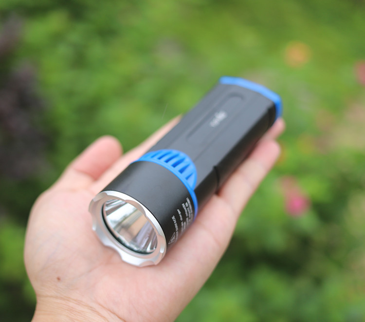 usb充电移动电源二合一10w铝合金充电宝远射多功能家用t6强光手电