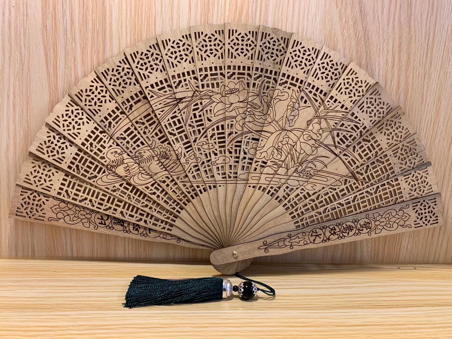木扇子折扇镂空木质雕花金丝楠木中国风夏季折叠装饰工艺品摆件