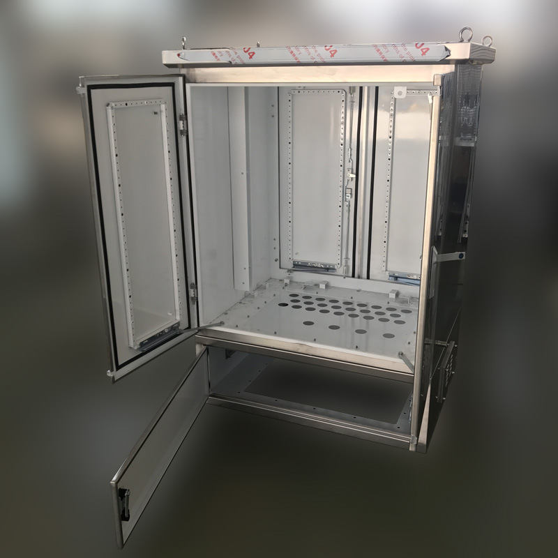 义信泓sus304非标定制不锈钢配电箱 平顶带底座户外防雨配电柜