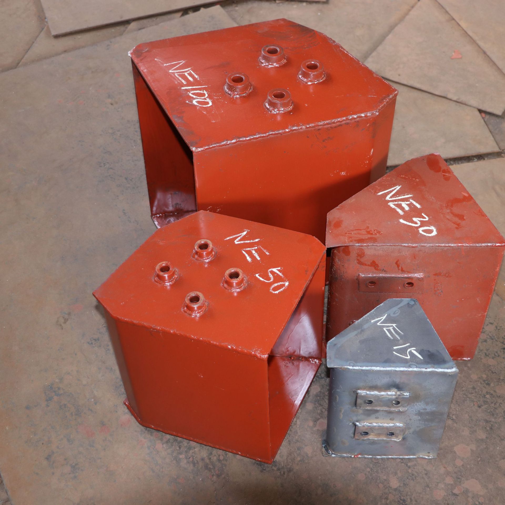 定制多种规格不锈钢斗式料斗ne系列输送机料斗质量保障提升机料斗