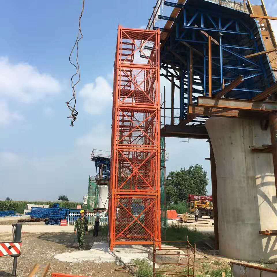 重型安全爬梯笼厂家 深基坑梯笼 桥梁施工安全梯笼 箱式安全爬梯
