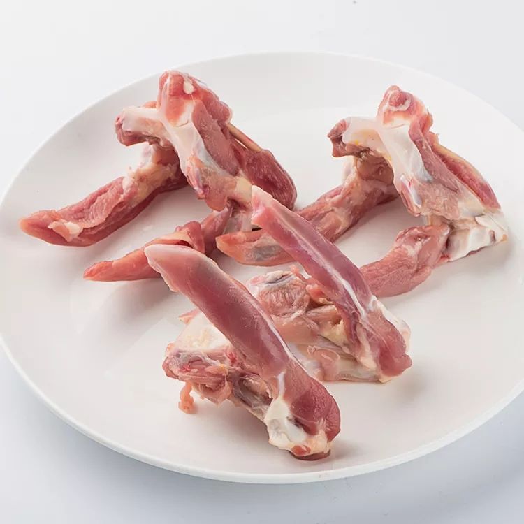 厂家直销 圣沣六和鸿润鸭架骨架子新鲜冷冻大鸭锁骨整箱20斤