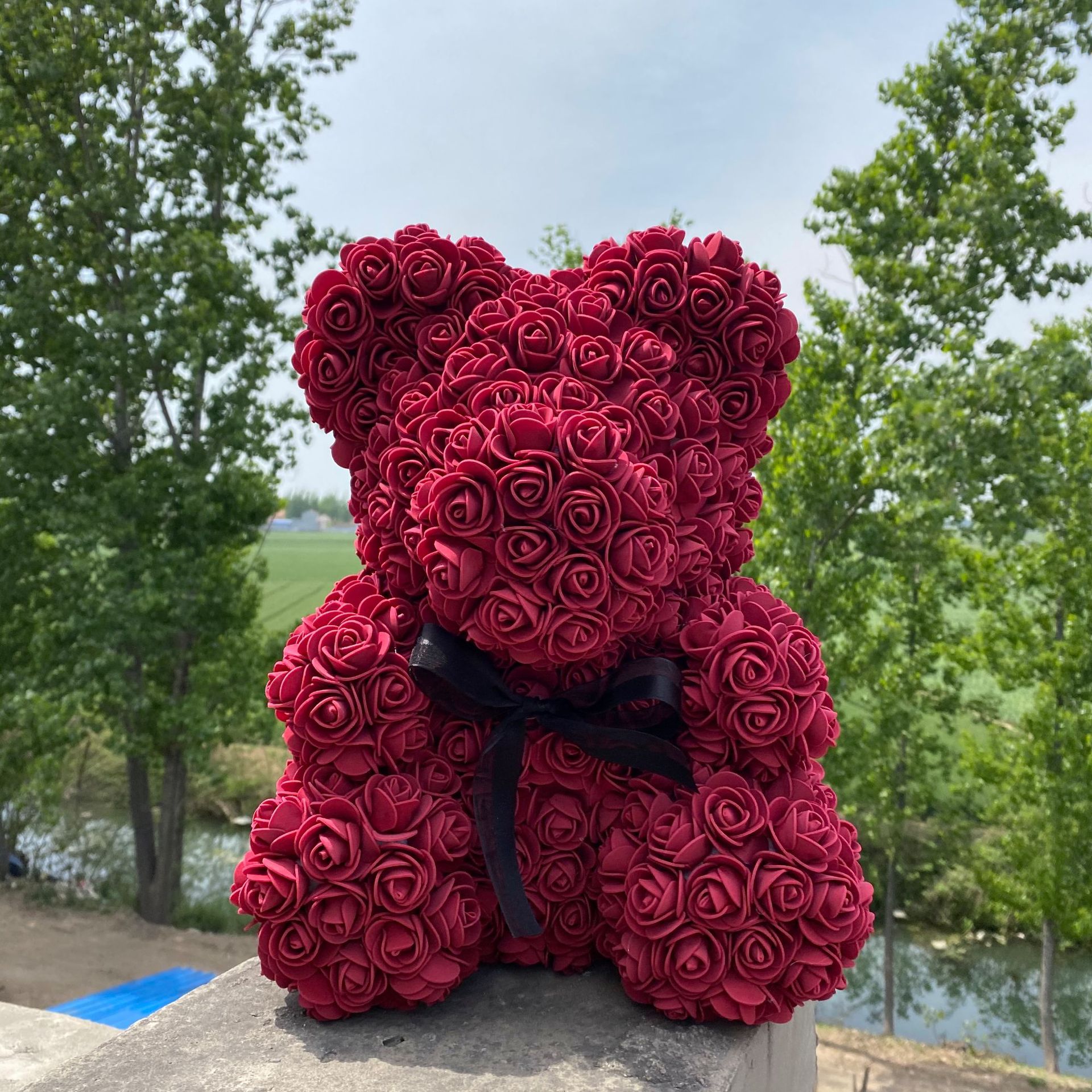 情人节永生玫瑰花小熊送女友25cm泡沫熊礼盒创意礼物抱抱熊