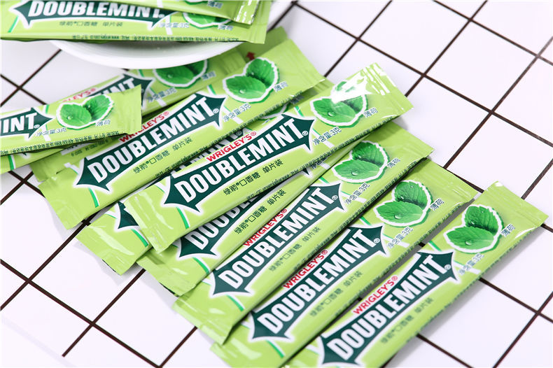口香糖薄荷味原味薄荷糖瓶装23.8g64g*2瓶批发零食40-800片