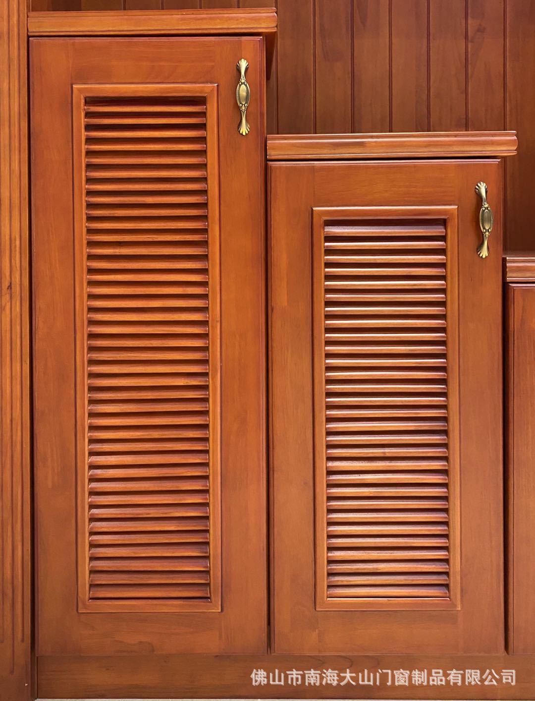 佛山橡木柜门实木衣柜橱柜鞋柜原木柜门书柜门胡桃木红橡酒柜柜门
