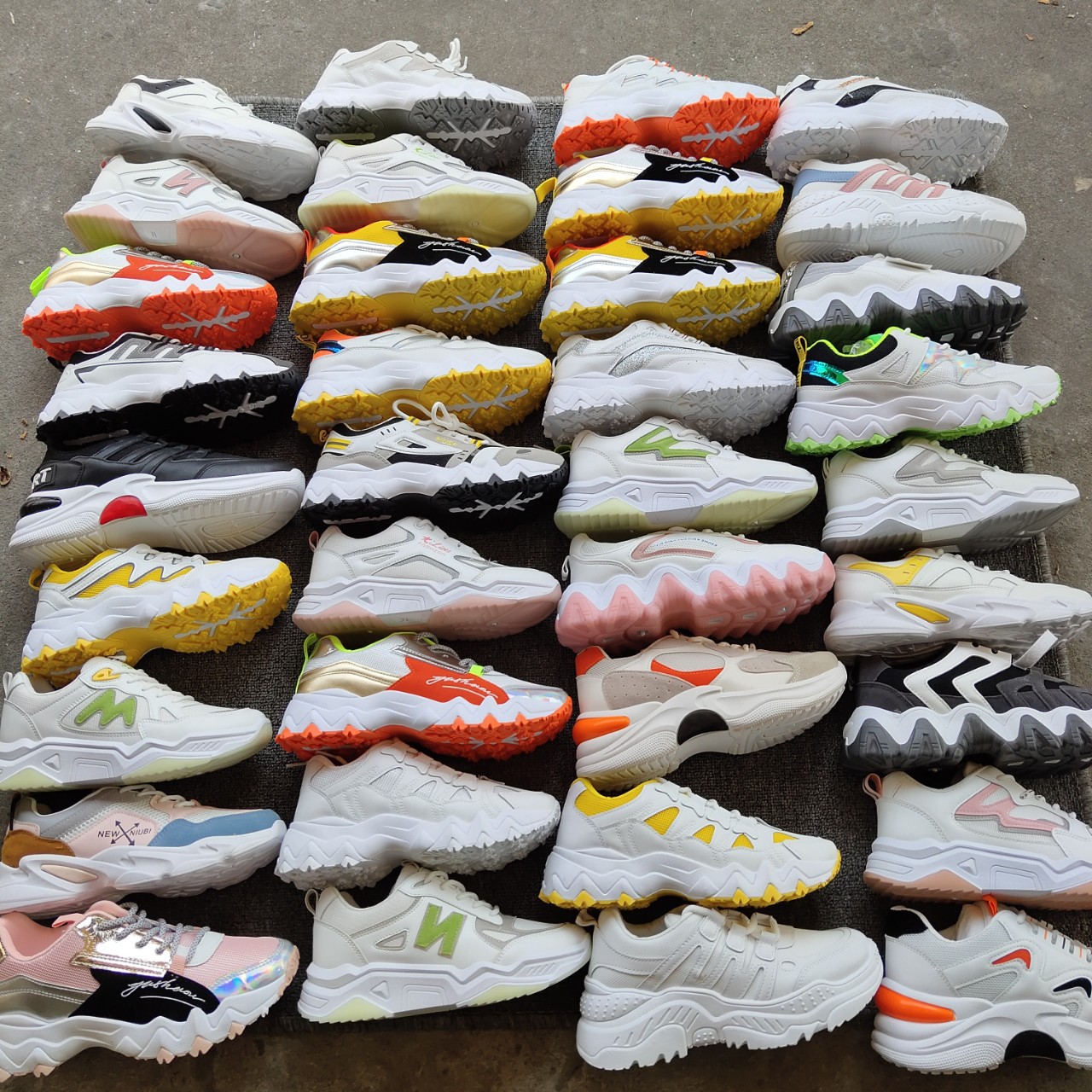 外贸尾货批发鞋子