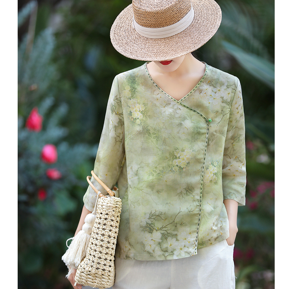 2020春夏新款棉麻女装 文艺印花手工刺绣女上衣 珠扣宽松旅行开衫
