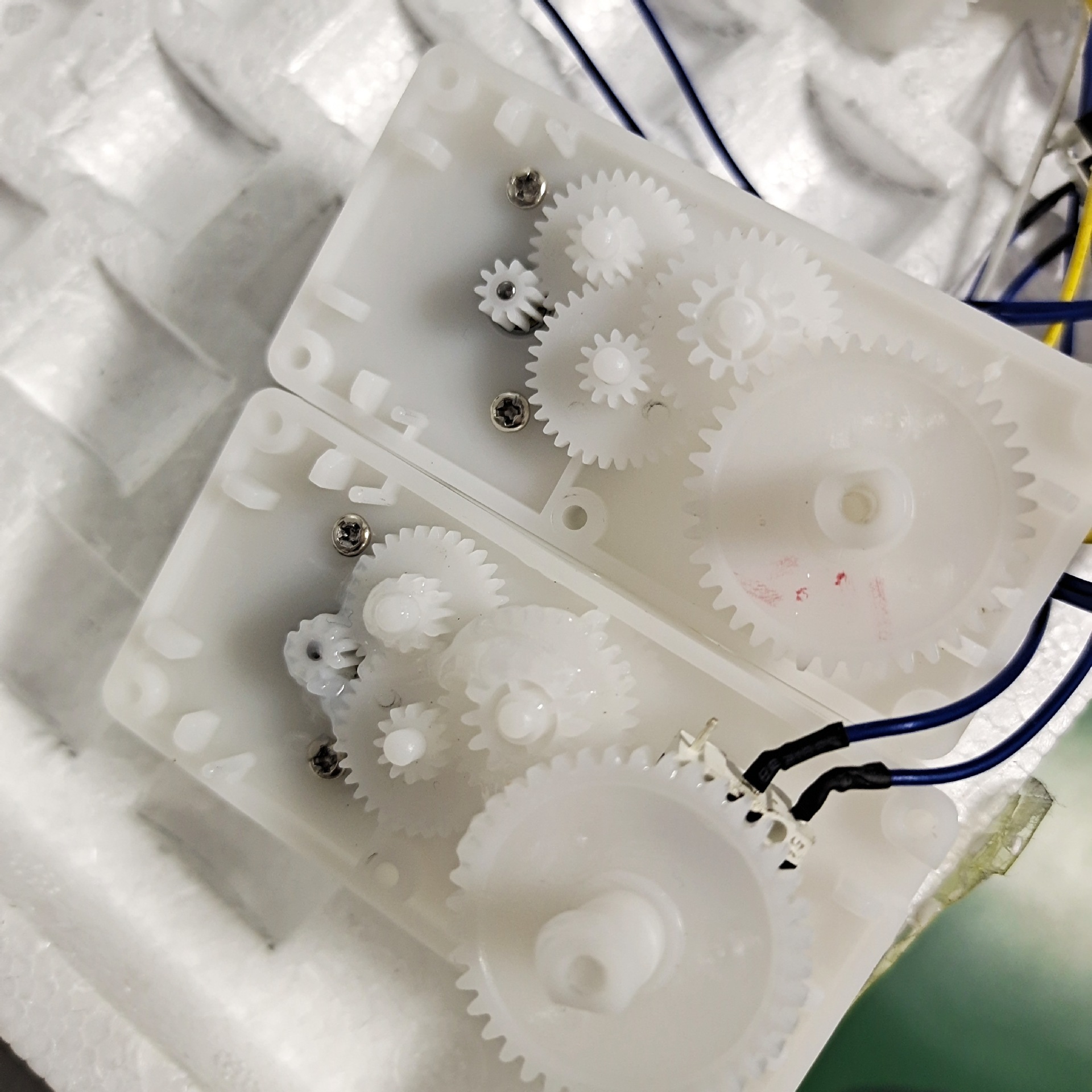 生产皂液机牙箱,皂液机齿轮壳料,洗手液牙箱,皂液机齿轮箱