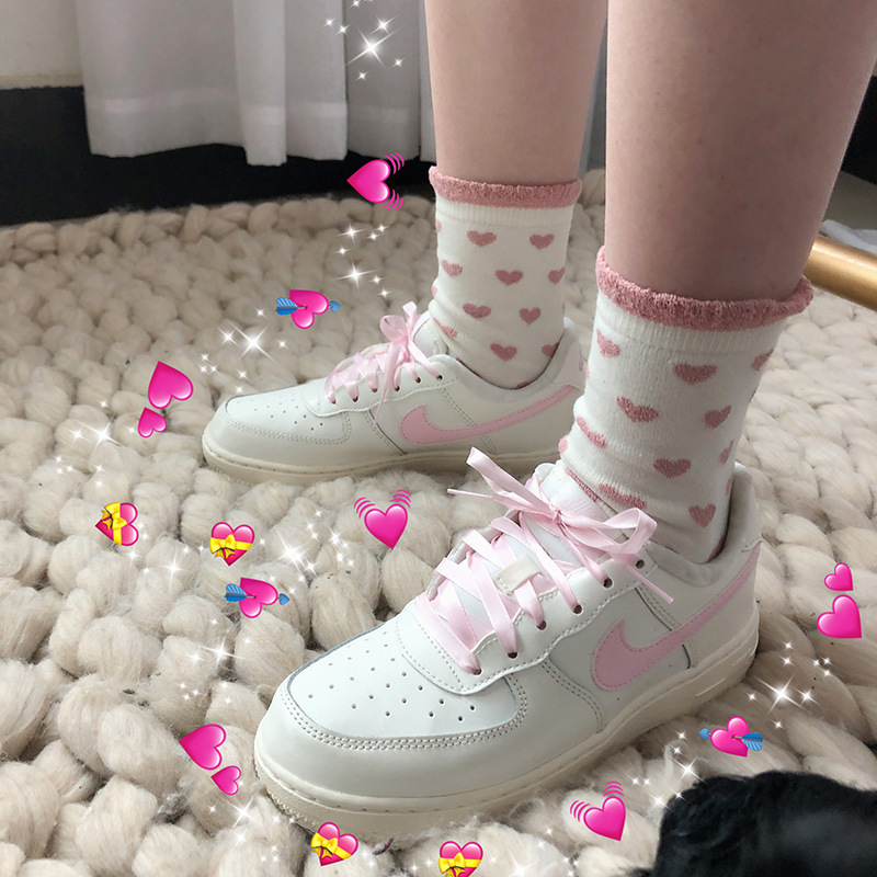 日系可爱小花边桃心运动袜软妹爱心纯棉中筒袜学院风桃心学生袜