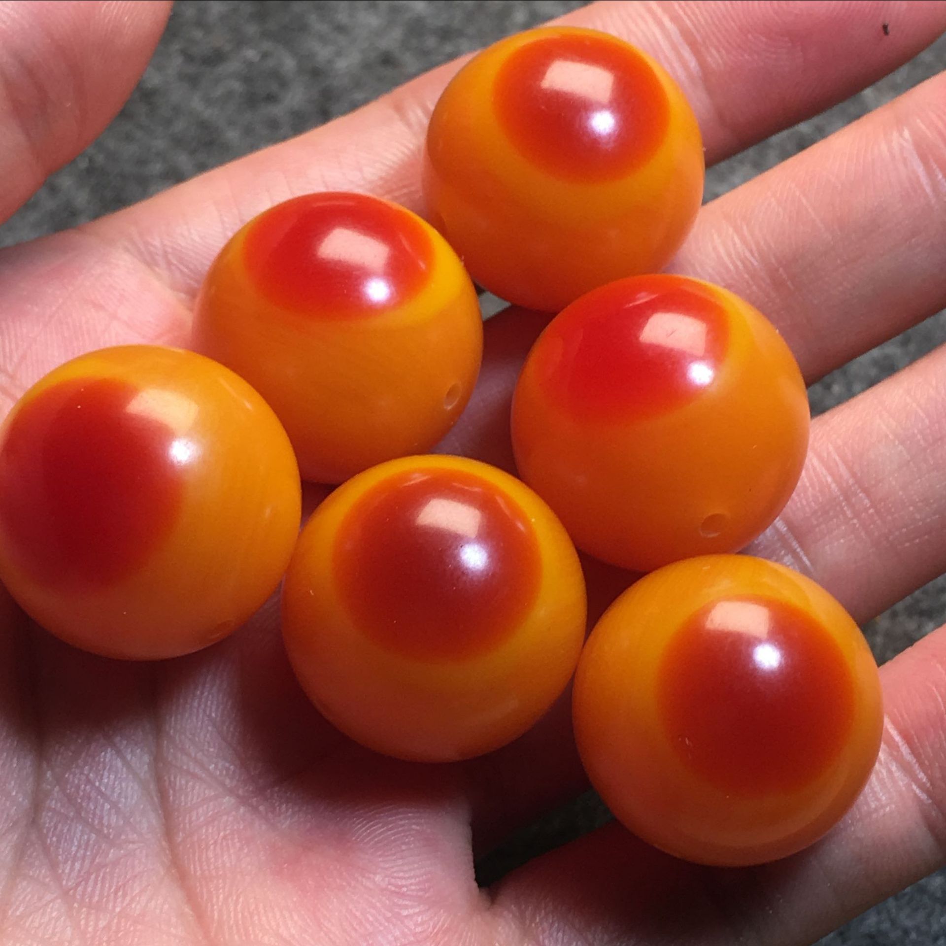 天然材质 高仿 鹤顶红 鸟头 散珠 手串 佛珠有钙化层生长纹