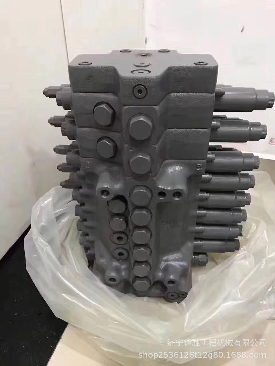 徐工xe80挖掘机分配阀多路阀 现货批发徐工挖掘机全车配件