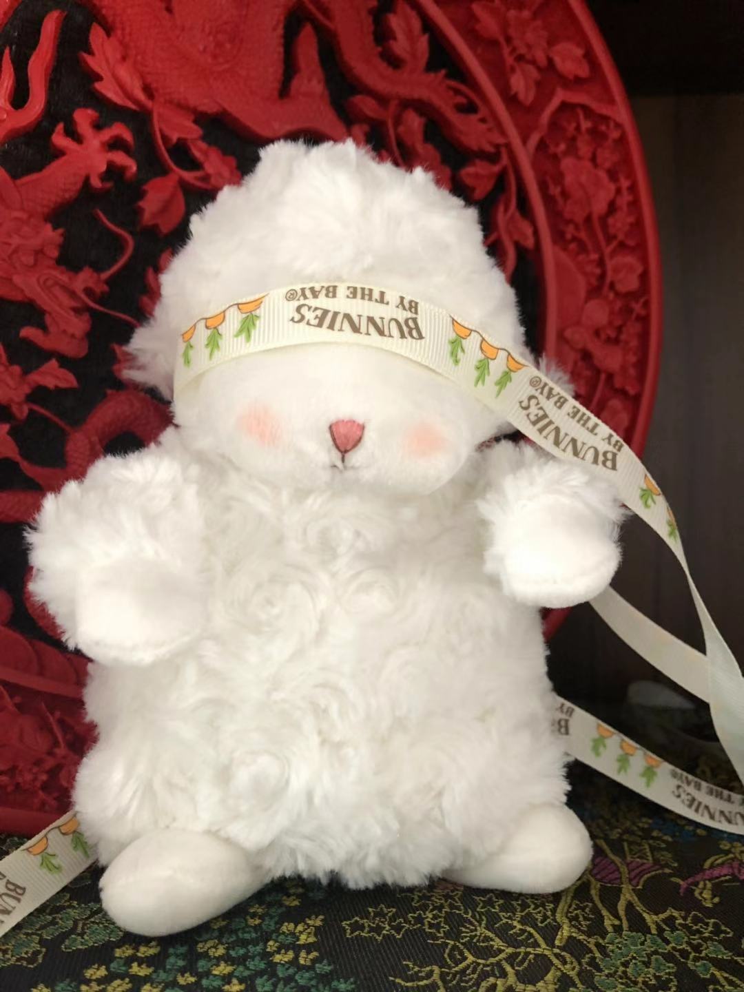 小羊公仔抖音网红小羊毛绒玩具礼盒装坐羊玩偶送女生节日生日礼物