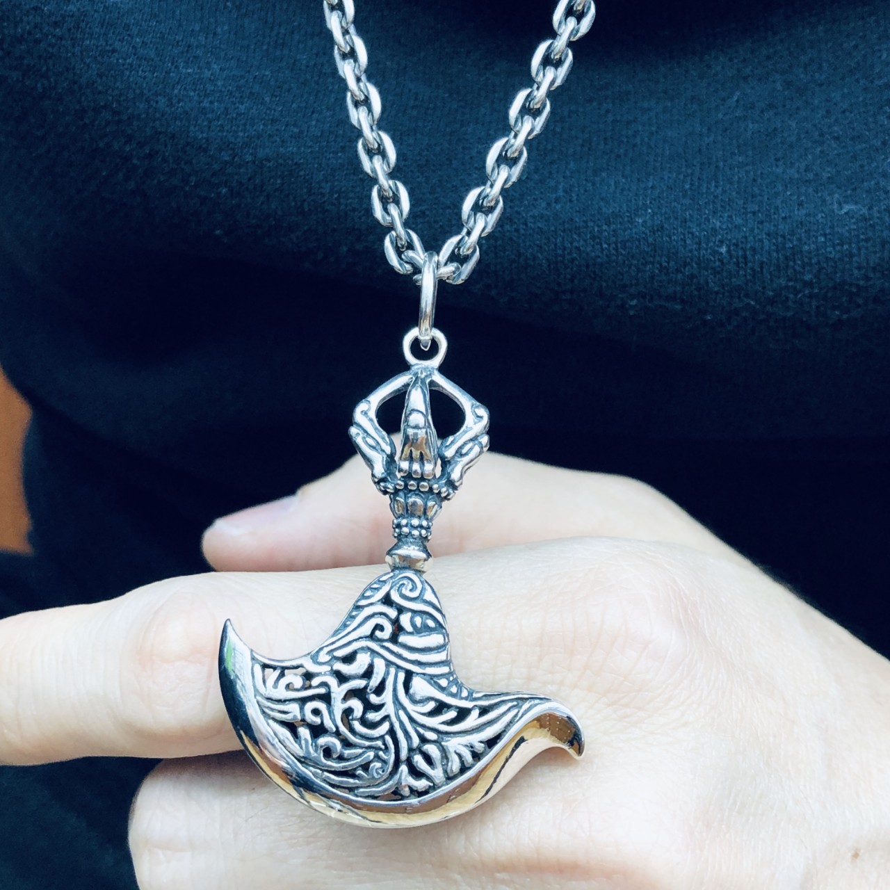 s925银金刚斧吊坠? 仿古金刚钺刀降魔杵 个性镂空斧头项饰挂坠