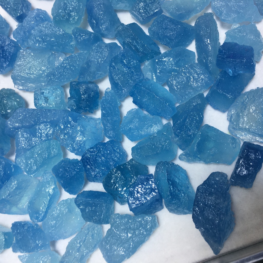 天然海蓝宝原石晶体通透干净颜色冰蓝光滑自由设计款式毛衣链diy