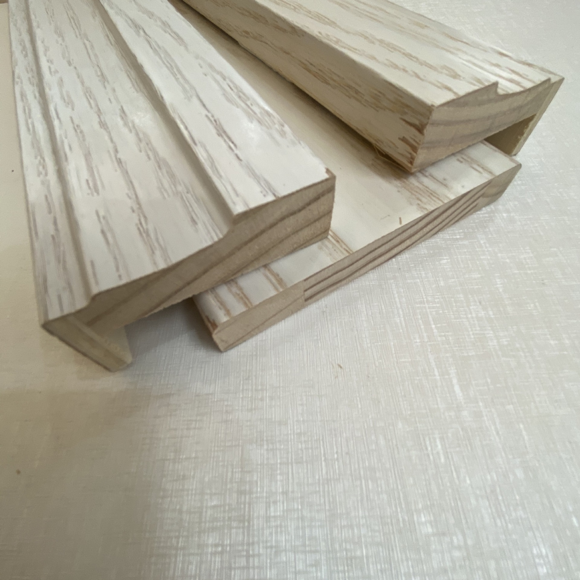 工厂批发各种实木科技线条全屋背景墙线条罗马柱楼梯扶手等