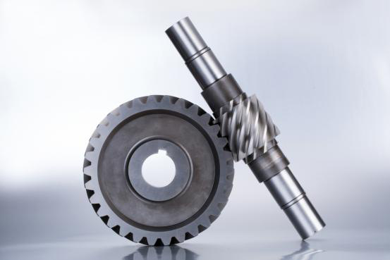 影响轴齿轮滚齿加工精度原因分析