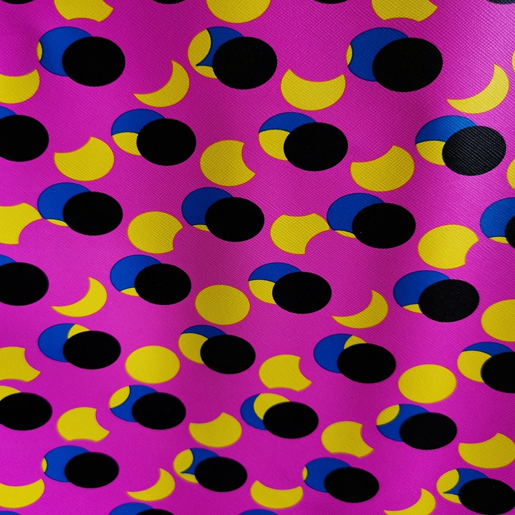 转移印花人造革 防水pvc材料 厂家直销 大量现货箱包化妆包外包装