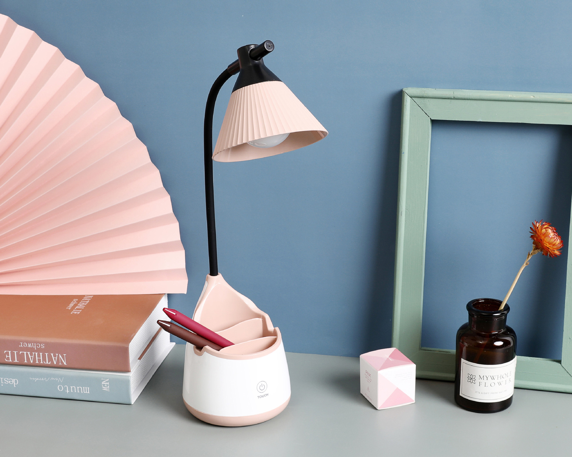 贝壳灯头水滴触控笔筒台灯护眼学习led台灯usb充电阅读灯小夜灯