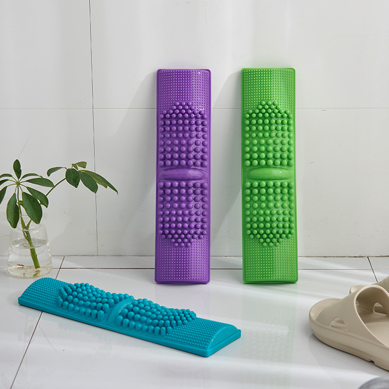 脚底按摩器家用塑料脚踏按摩垫足部穴位按摩足疗按脚器脚底指压板