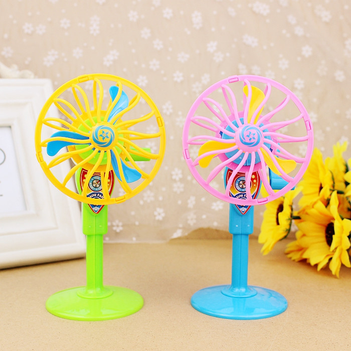 落地扇造型手摇风扇 迷你手持风扇儿童小玩具幼儿园小学生礼品