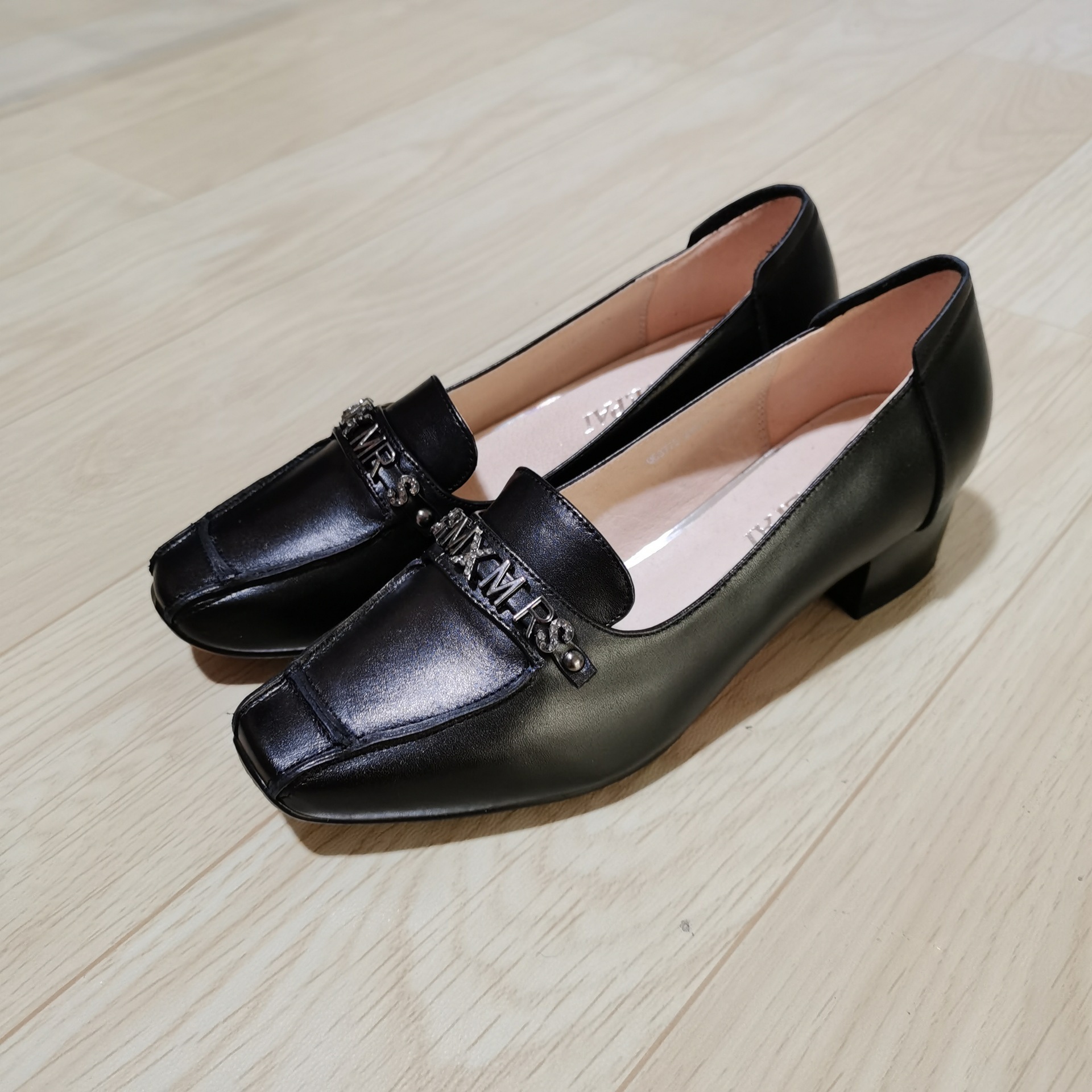 里外全皮单鞋女中青年女士皮鞋粗跟低跟方头牛筋底代理批发女鞋