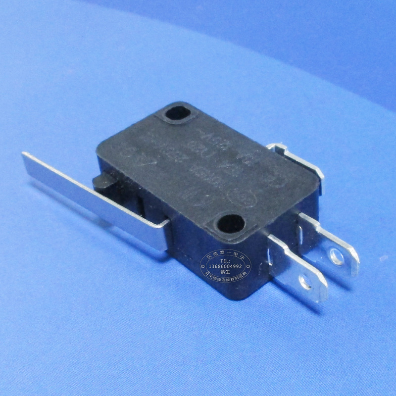 黑色胶壳印字16(5)a250v行程开关 28*16三脚全铜大微动开关kw7-1l