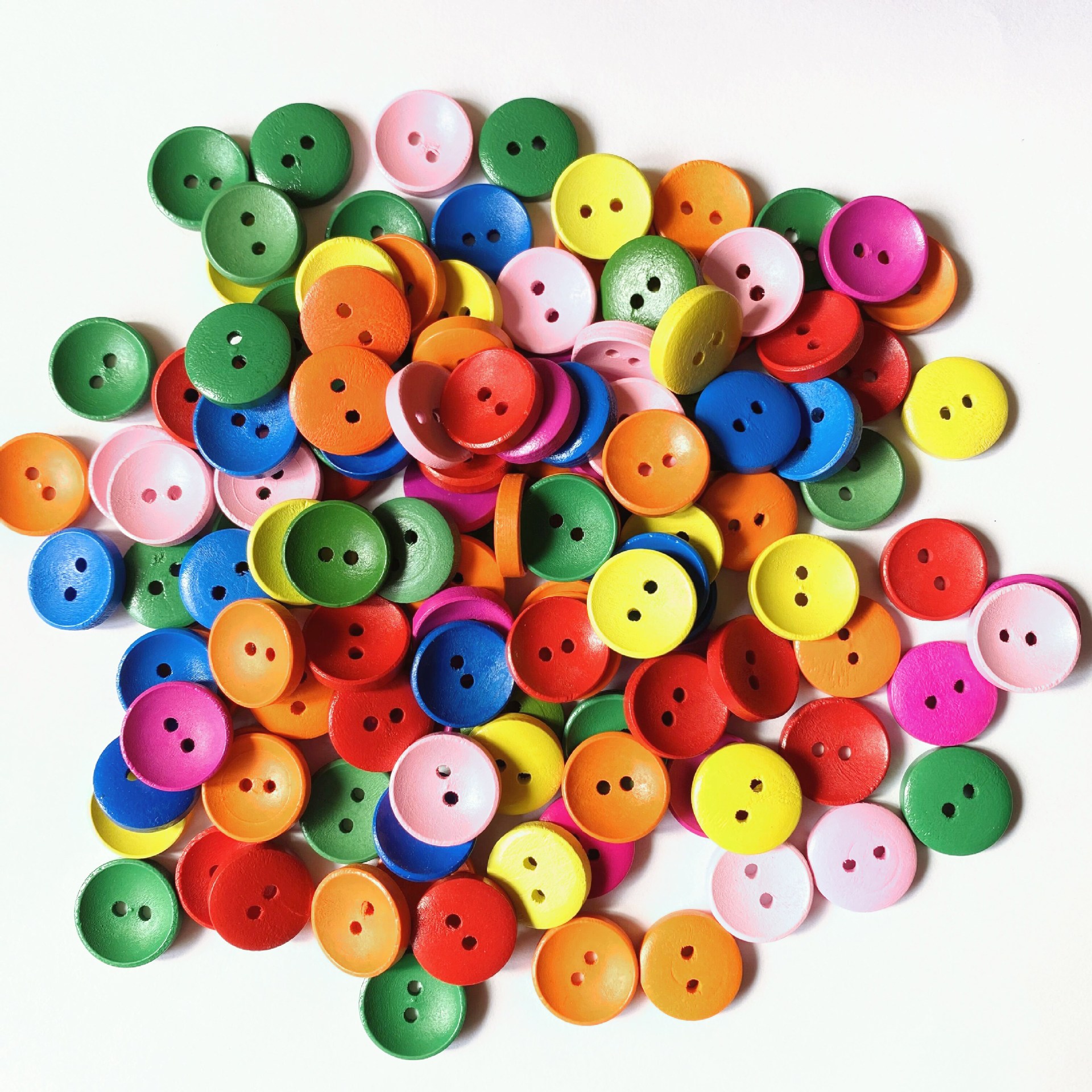 15mm圆形碗扣木质纽扣彩色木头扣子童装七彩手工diy服装饰品木扣