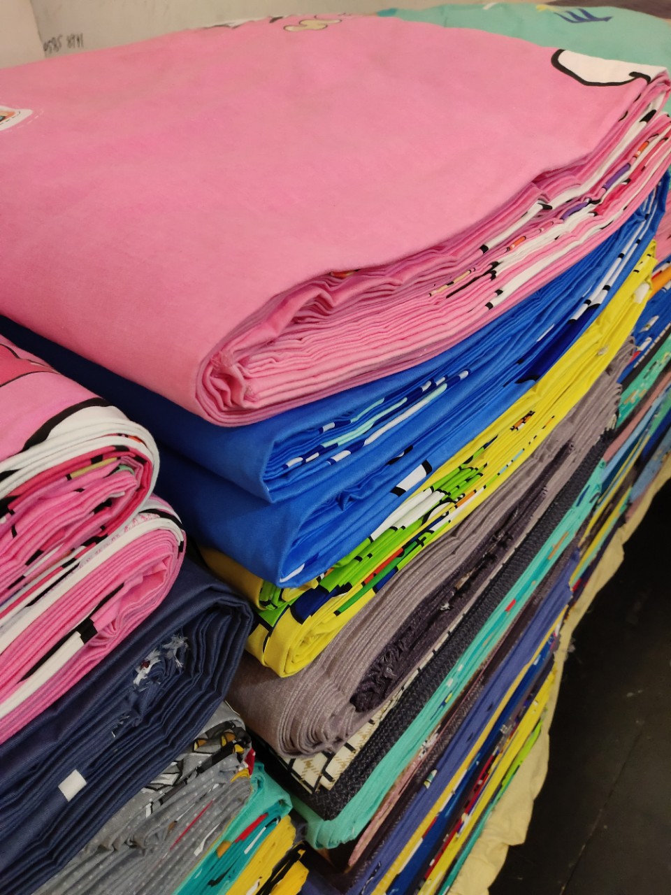 批发库存面料零头布全棉奥绒床单被罩四件套面料布头磨毛棉布尾货