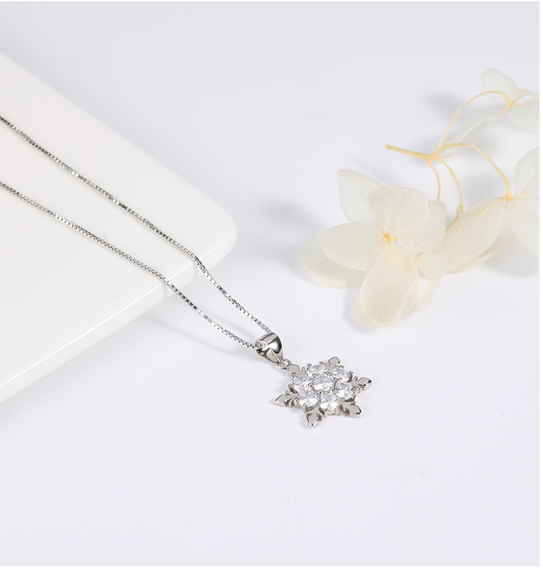 冰糖炖雪梨同款项链吴倩棠雪 925银轻奢小众设计雪花吊坠