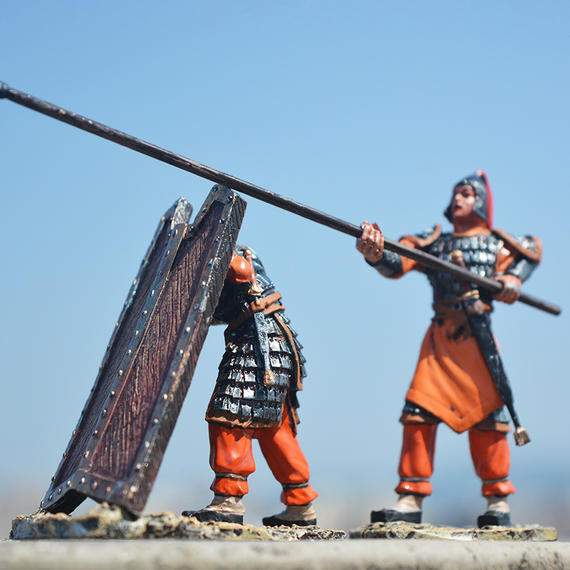 30比金属三国金属模型刘备关羽张飞赵云盾牌兵组合场景公仔手办