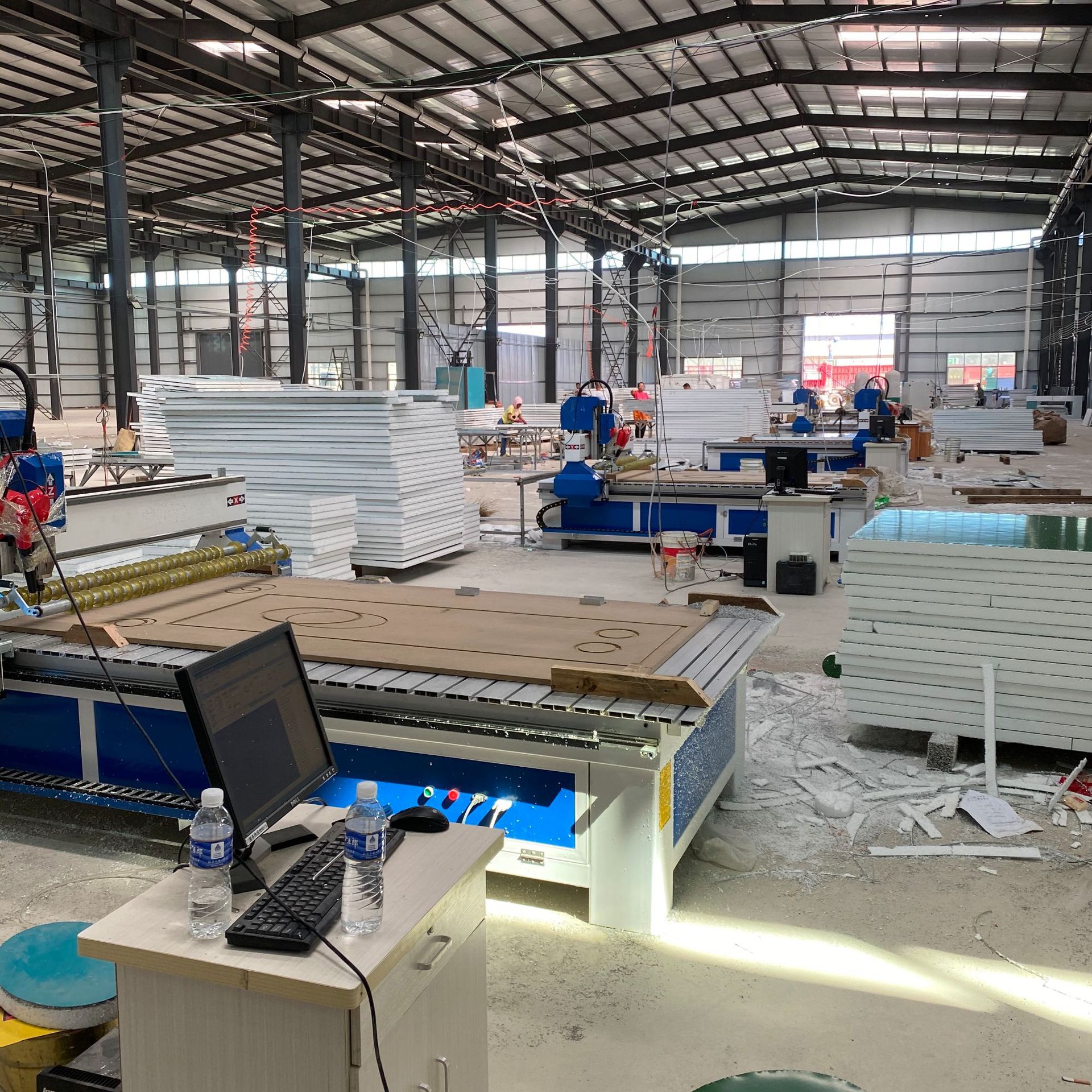 彩钢复合板雕刻机eps活动板房切割机1325卫生间彩钢复合板切割机