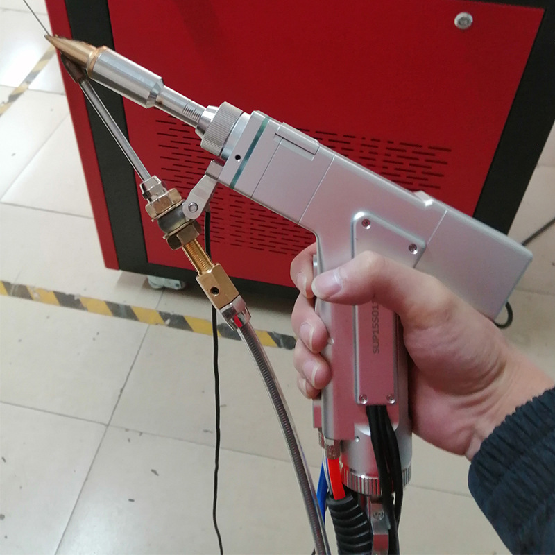 广东供应3he-lx1000w高功率手持送焊丝连续激光焊接机厂家直销