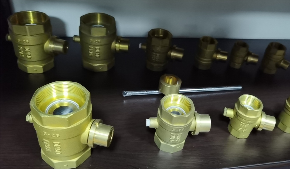 33头 磁性锁闭阀 2槽 锁闭阀 铜套 热力专用 dn20 dn25 dn32