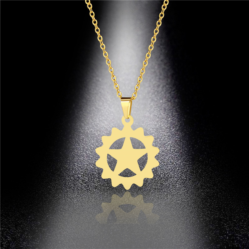 Personality Minimalist Star Necklace Stainless Steel Necklace Chic Korean Style Female Five-Pointed Star round Pendant Fashion Ornament
