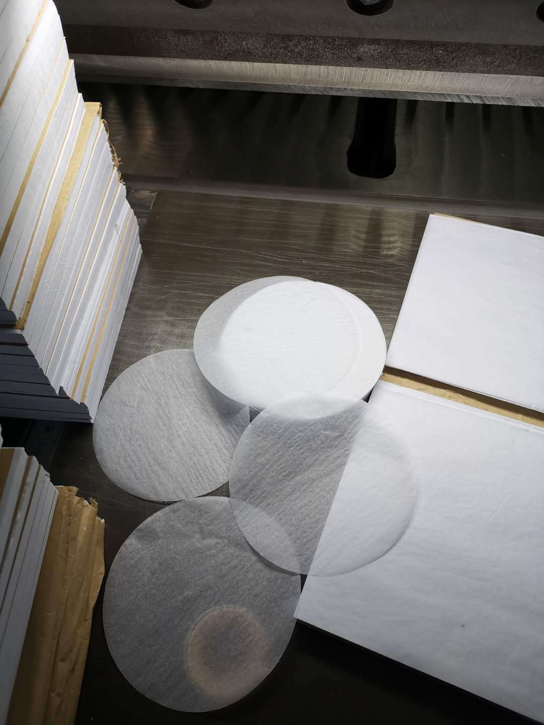 a级白色拷贝纸透明纸薄纸防潮纸服装鞋包装纸内衬纸雪梨纸水果纸